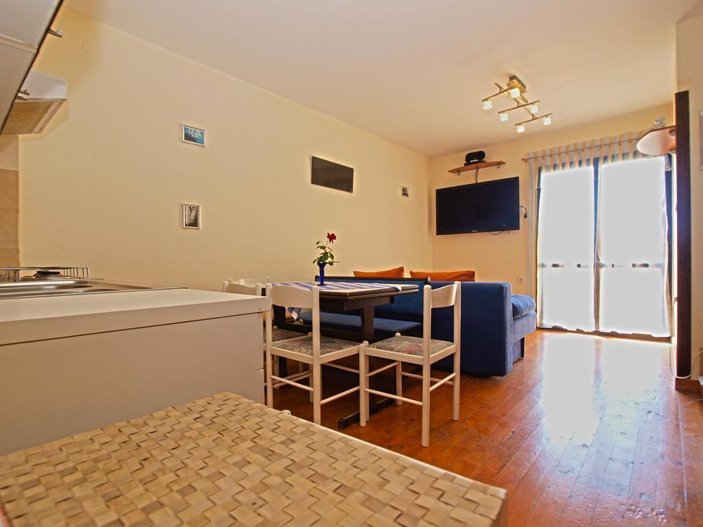 Apartments Antica Pula Exterior photo