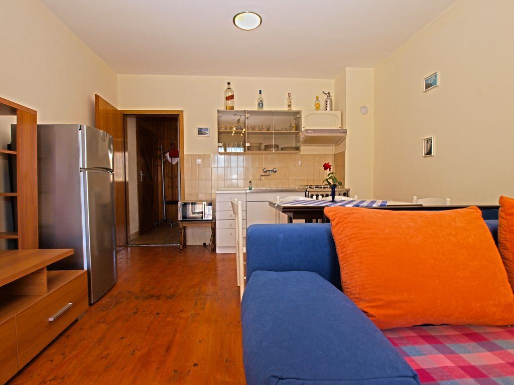 Apartments Antica Pula Exterior photo