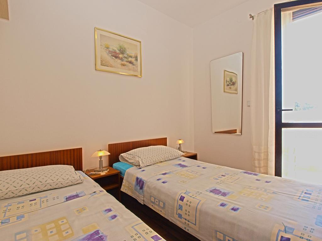 Apartments Antica Pula Exterior photo