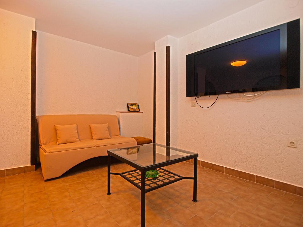 Apartments Antica Pula Exterior photo