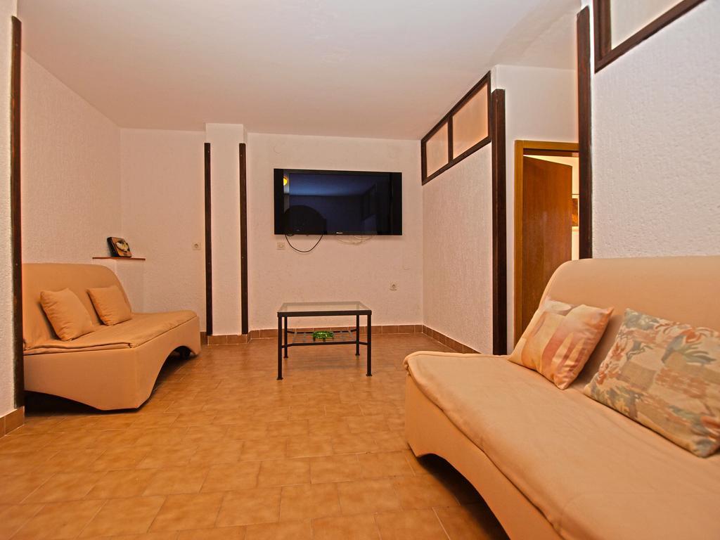 Apartments Antica Pula Exterior photo