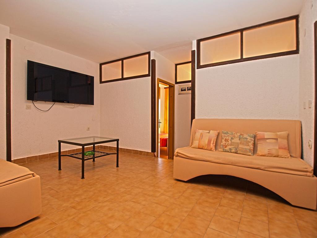 Apartments Antica Pula Exterior photo
