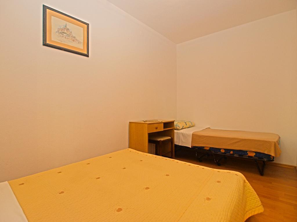 Apartments Antica Pula Exterior photo