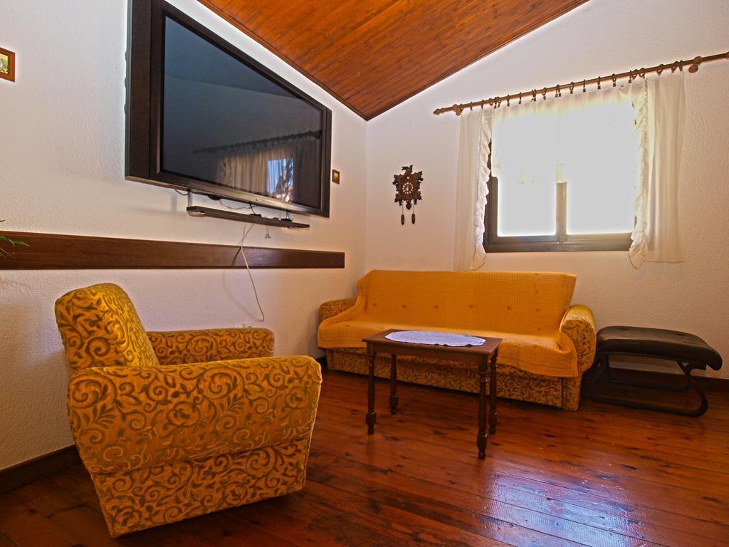 Apartments Antica Pula Exterior photo