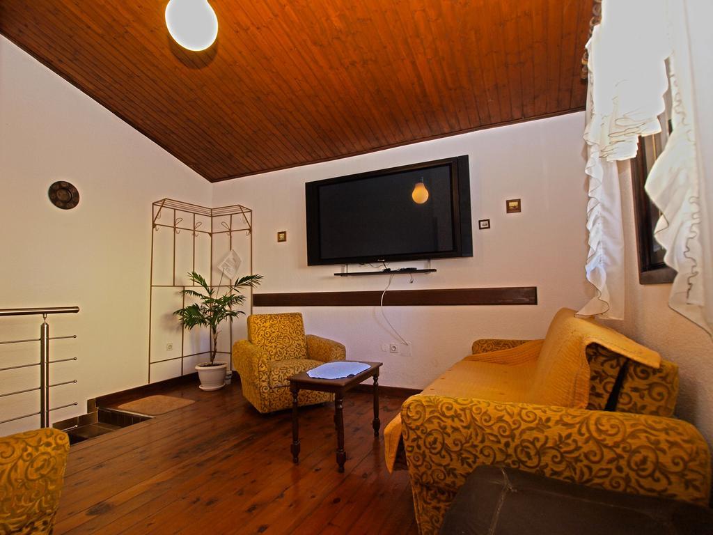 Apartments Antica Pula Exterior photo